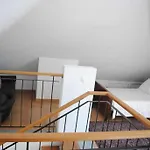 Rosa - Renovated House Overlooking The Sea